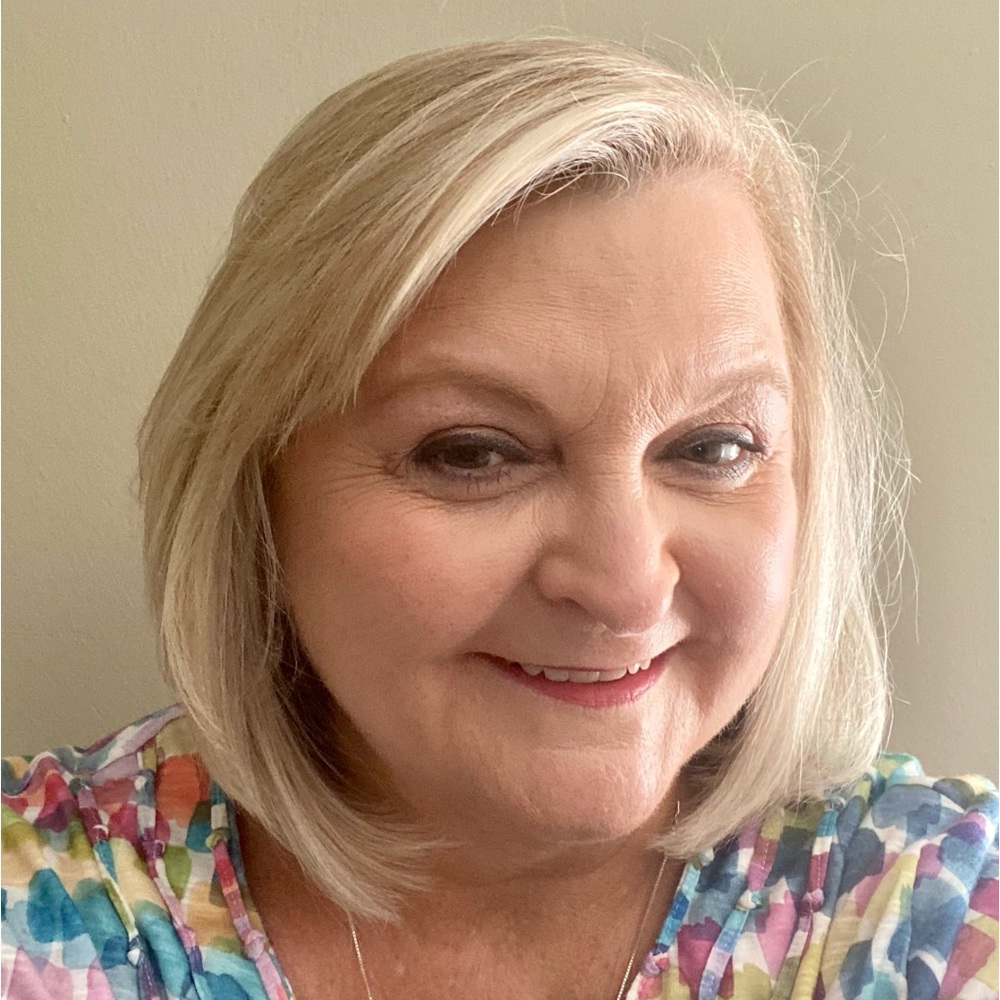 Meet your Posher, Regena